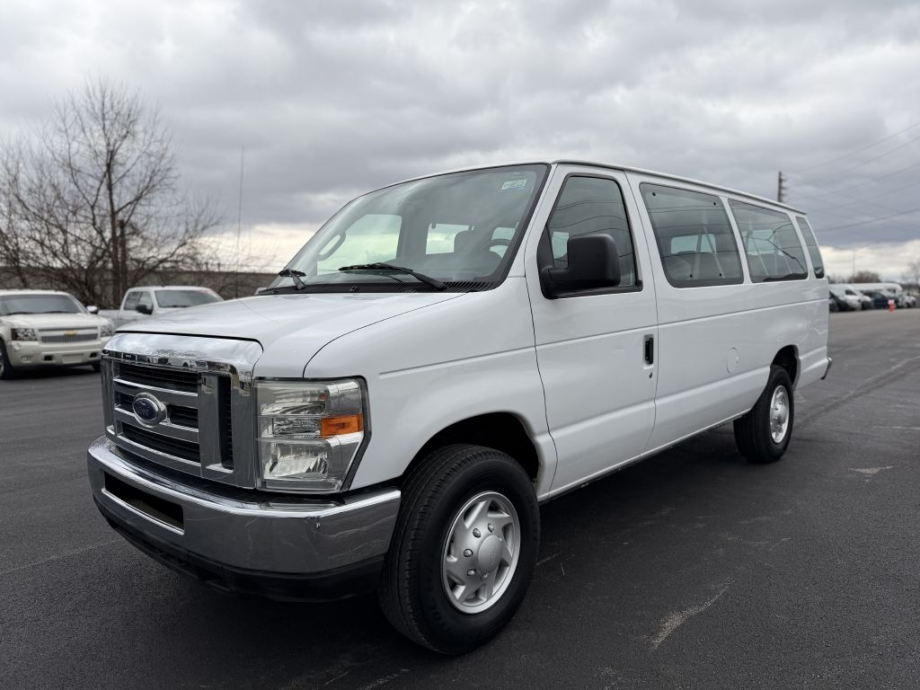 Ford Econoline E-350 XL Super Duty Extended 2014