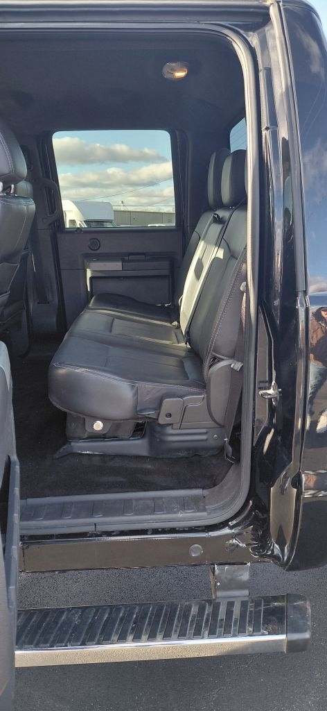 Ford F-350 SD King Ranch Crew Cab 4WD 2012