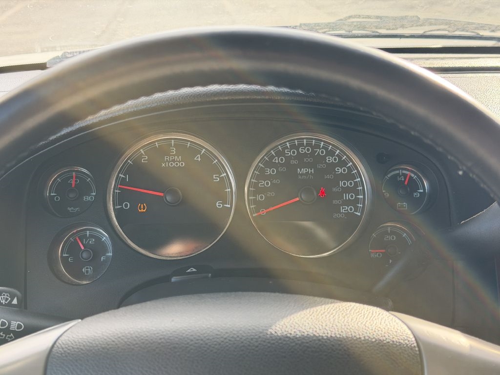 GMC Yukon XL SLT-1 1/2 Ton 4WD 2012