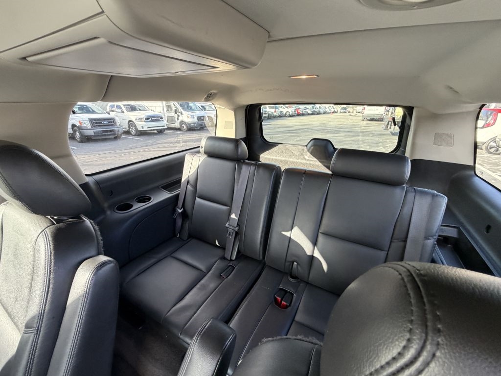 GMC Yukon XL SLT-1 1/2 Ton 4WD 2012