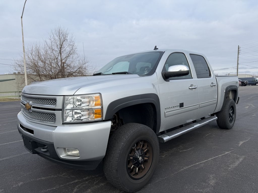 Chevrolet Silverado 1500 LTZ Crew Cab 4WD 2013