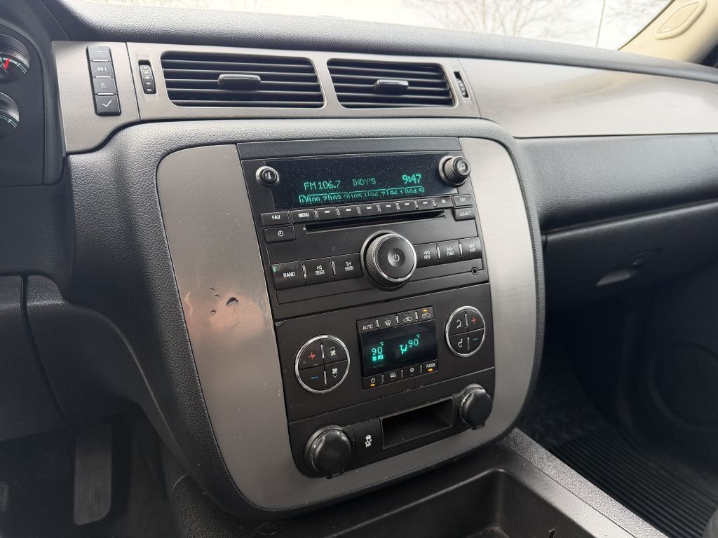 Chevrolet Silverado 1500 LTZ Crew Cab 4WD 2013