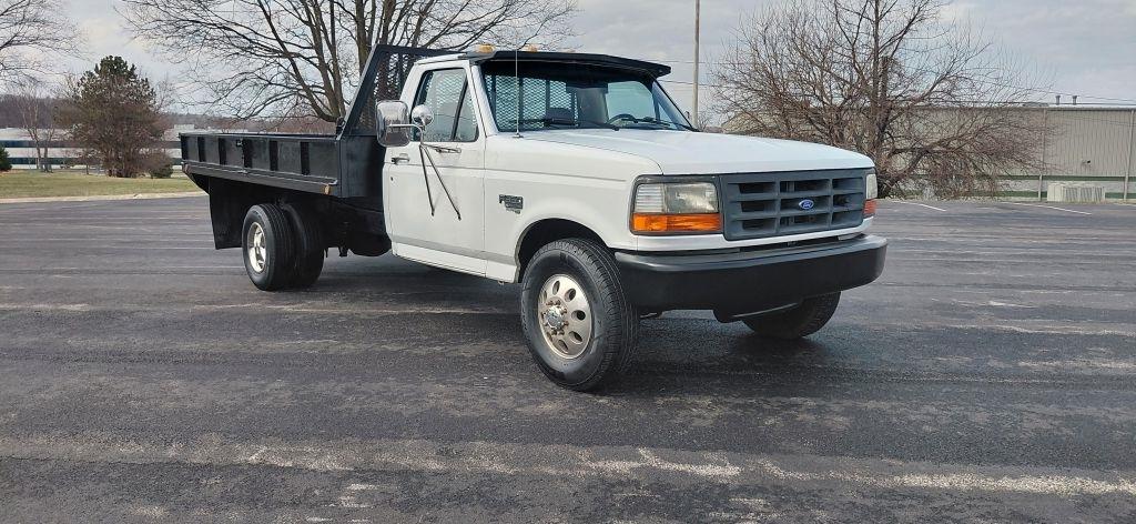1997 Ford F-350 XL Reg. Cab DRW 2WD