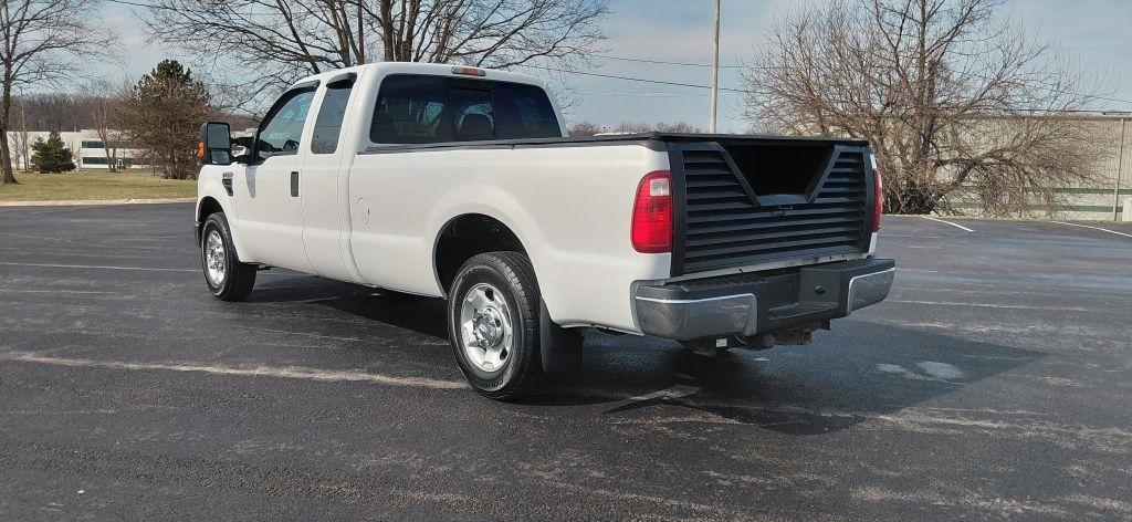 Ford F-250 SD XL SuperCab 2WD 2010