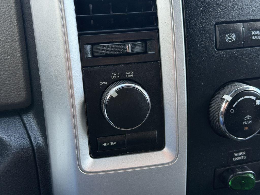 RAM 2500 Laramie Crew Cab LWB 4WD 2011