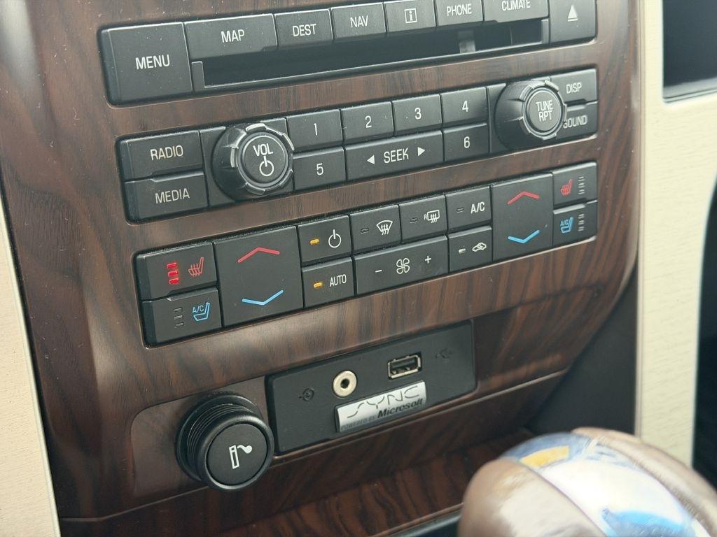 Ford F-150 XL SuperCrew 5.5-ft. Bed 4WD 2010