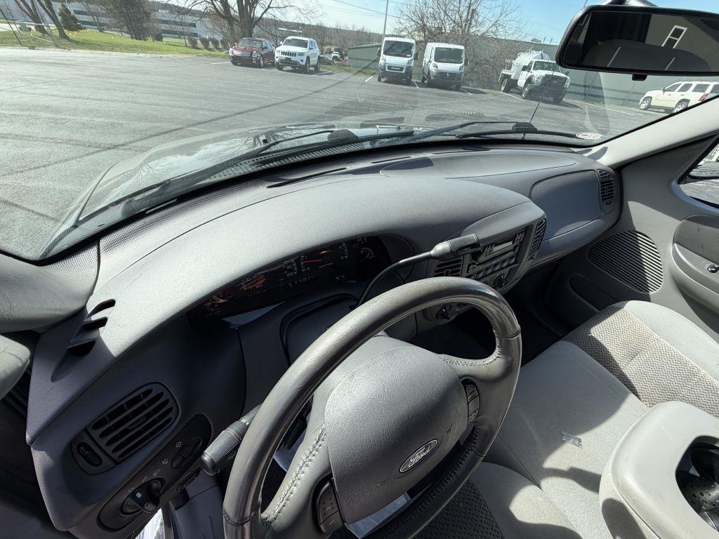 Ford F-150 XLT SuperCrew 4WD 2003