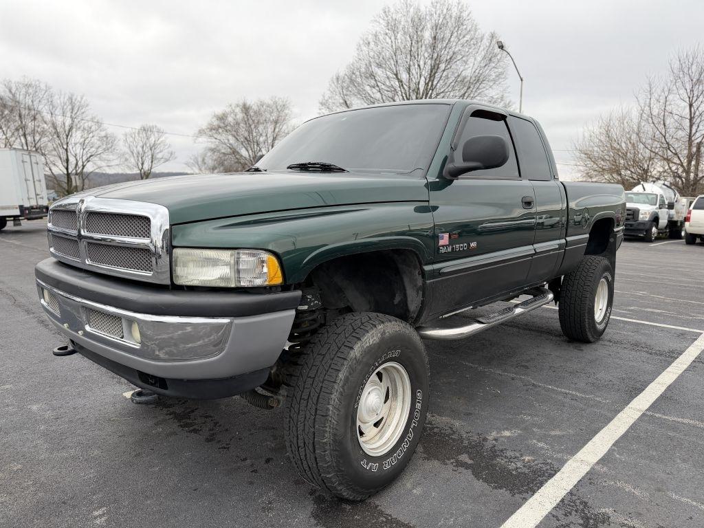 Dodge Ram 1500 Quad Cab Short Bed 4WD 2001