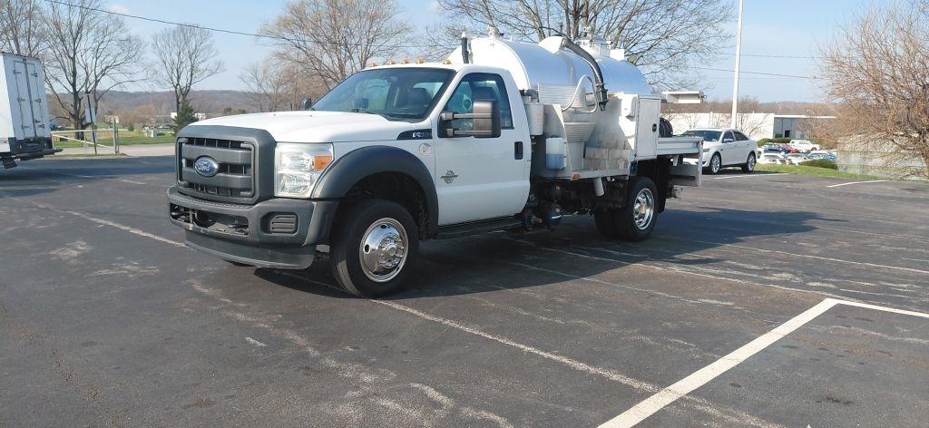 Ford F-550 Regular Cab DRW 2WD 2015