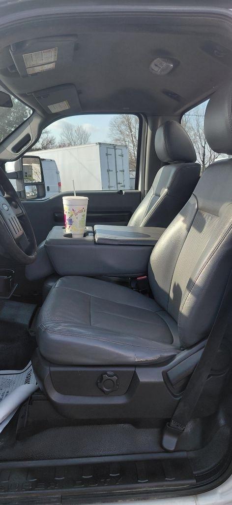 Ford F-550 Regular Cab DRW 2WD 2015