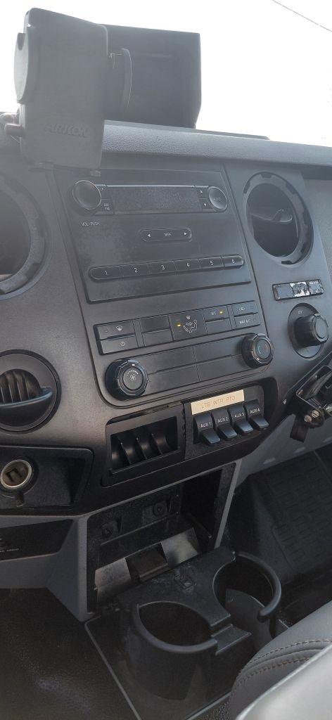 Ford F-550 Regular Cab DRW 2WD 2015