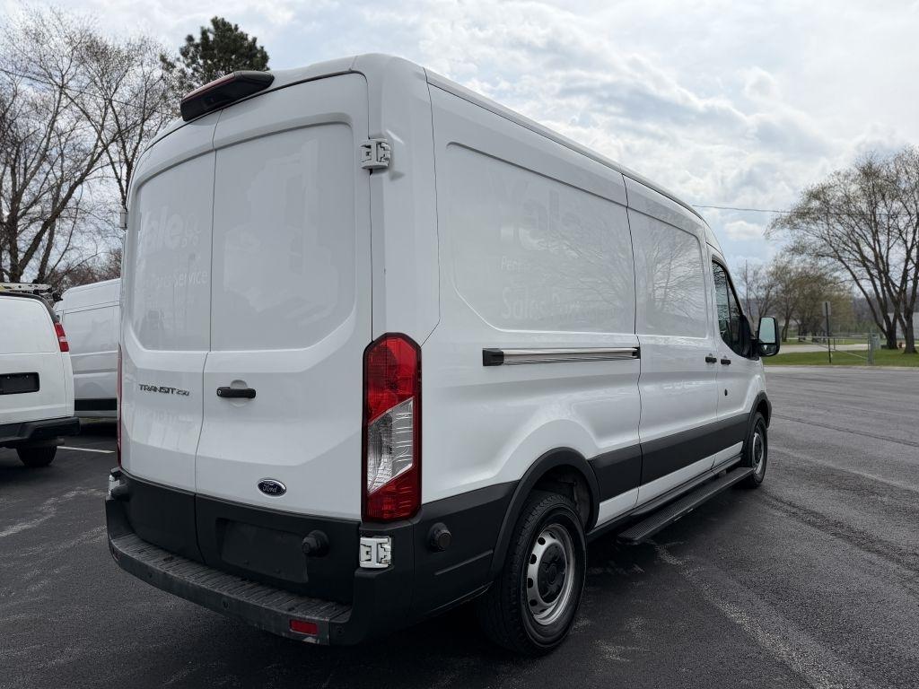 Ford Transit 250 Van Med. Roof w/Sliding Pass. 148-in. WB 2018