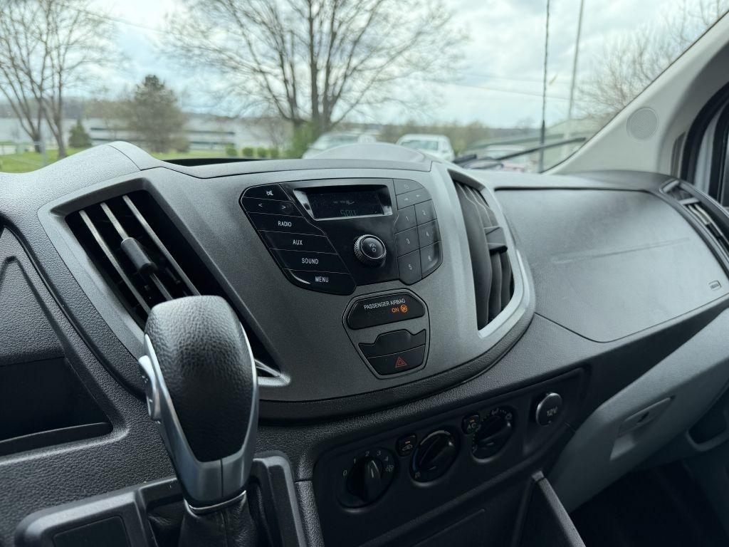 Ford Transit 250 Van Med. Roof w/Sliding Pass. 148-in. WB 2018