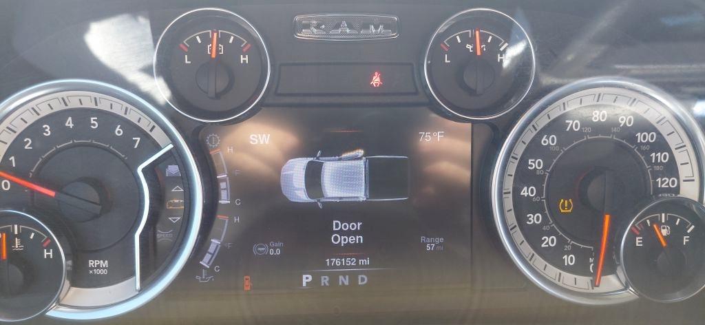 RAM 1500 Laramie Quad Cab 4WD 2013