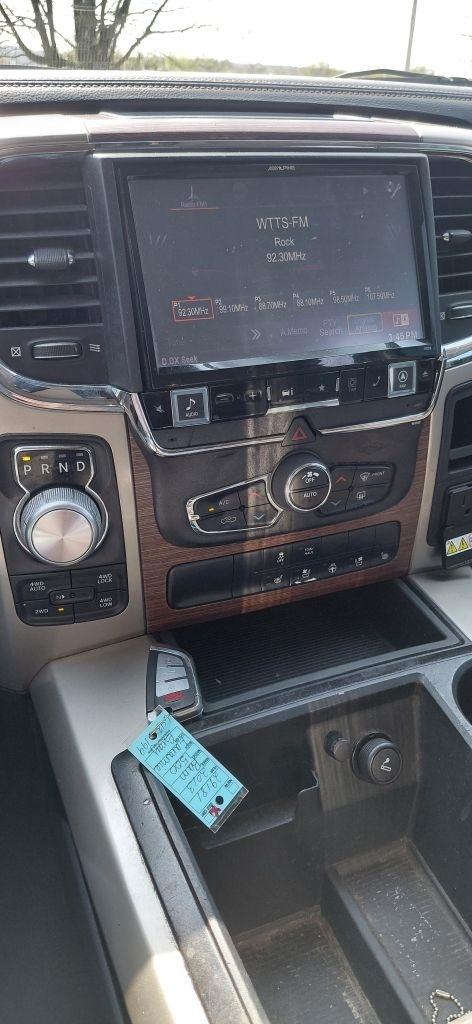 RAM 1500 Laramie Quad Cab 4WD 2013