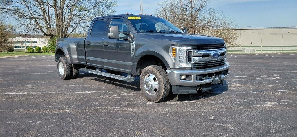 Ford F-350 SD XL Crew Cab Long Bed DRW 4WD 2019