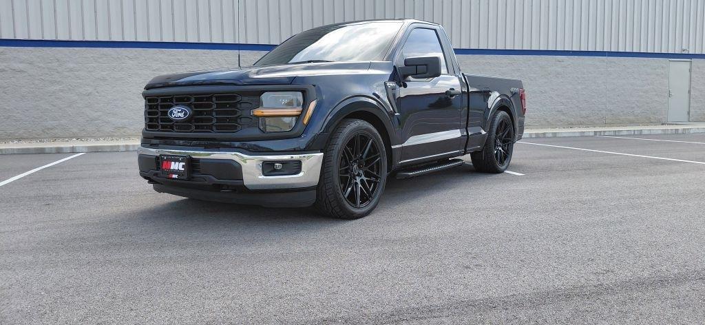 Ford F-150 XL 4WD 2024