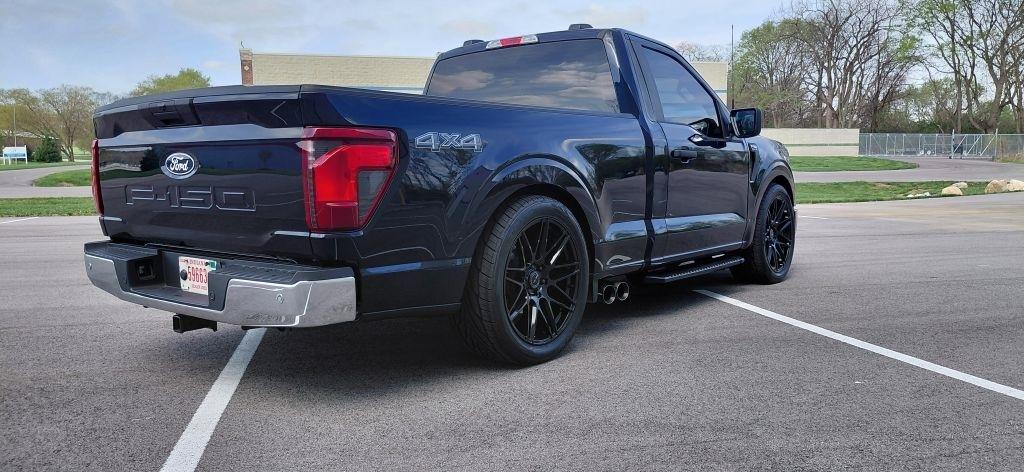 Ford F-150 XL 4WD 2024