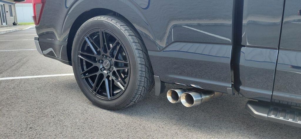 Ford F-150 XL 4WD 2024