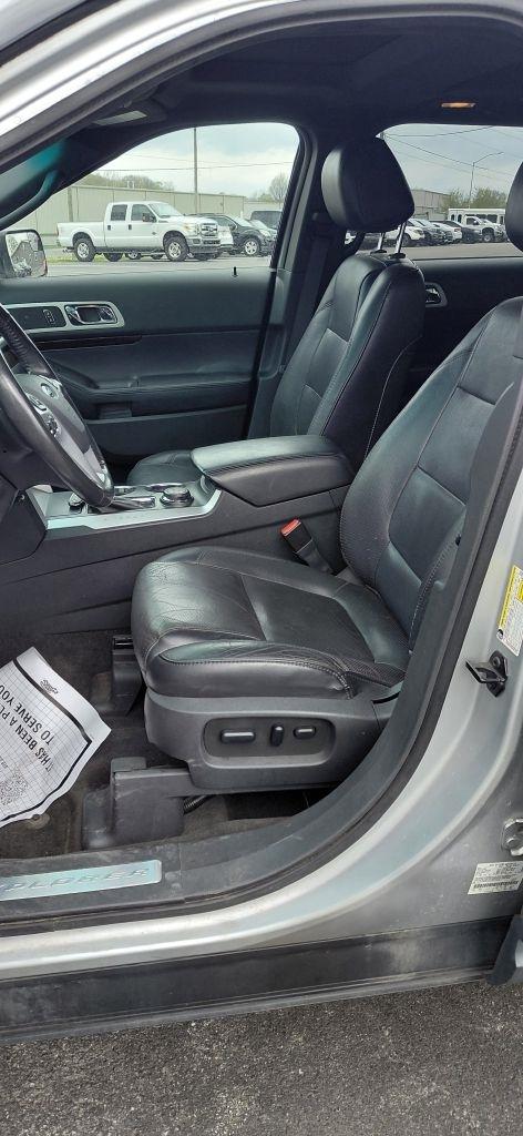 Ford Explorer Limited 4WD 2011