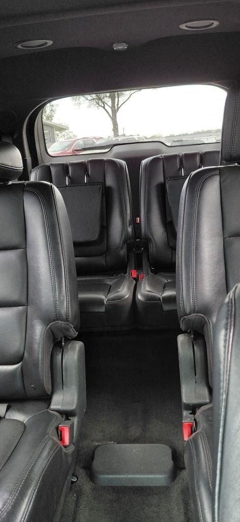 Ford Explorer Limited 4WD 2011