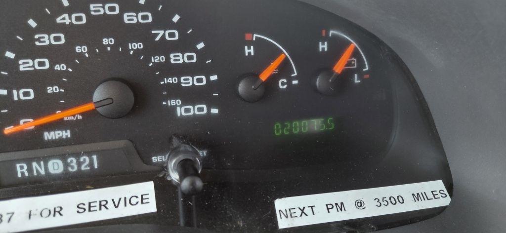 Ford Econoline E-350 Super Duty 2006