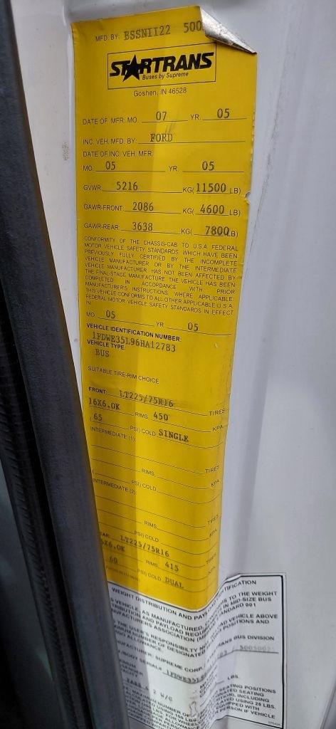 Ford Econoline E-350 Super Duty 2006