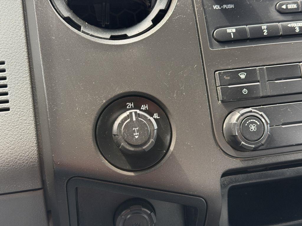 Ford F-350 SD King Ranch Crew Cab 4WD 2013