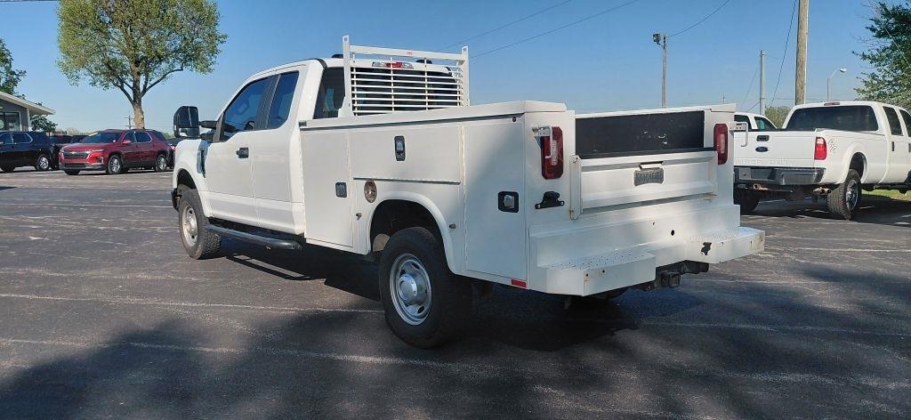 Ford F-250 SD XL SuperCab 4WD 2022