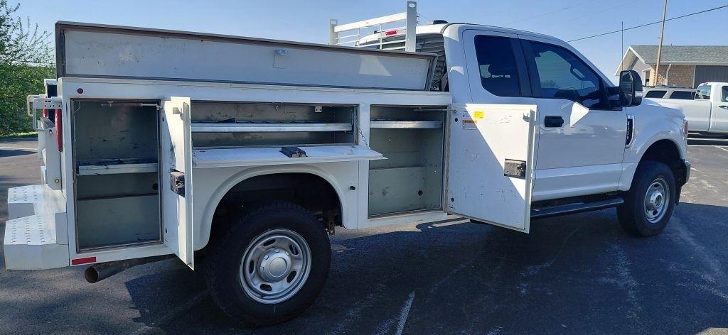 Ford F-250 SD XL SuperCab 4WD 2022