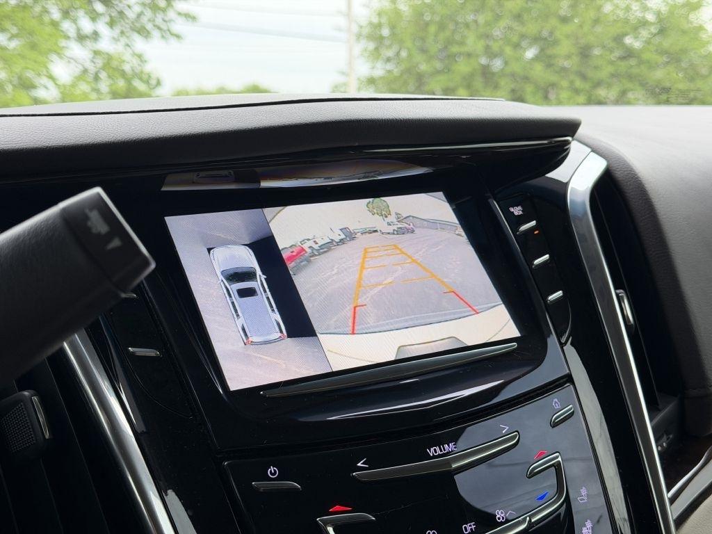 Cadillac Escalade ESV 2WD Luxury 2016