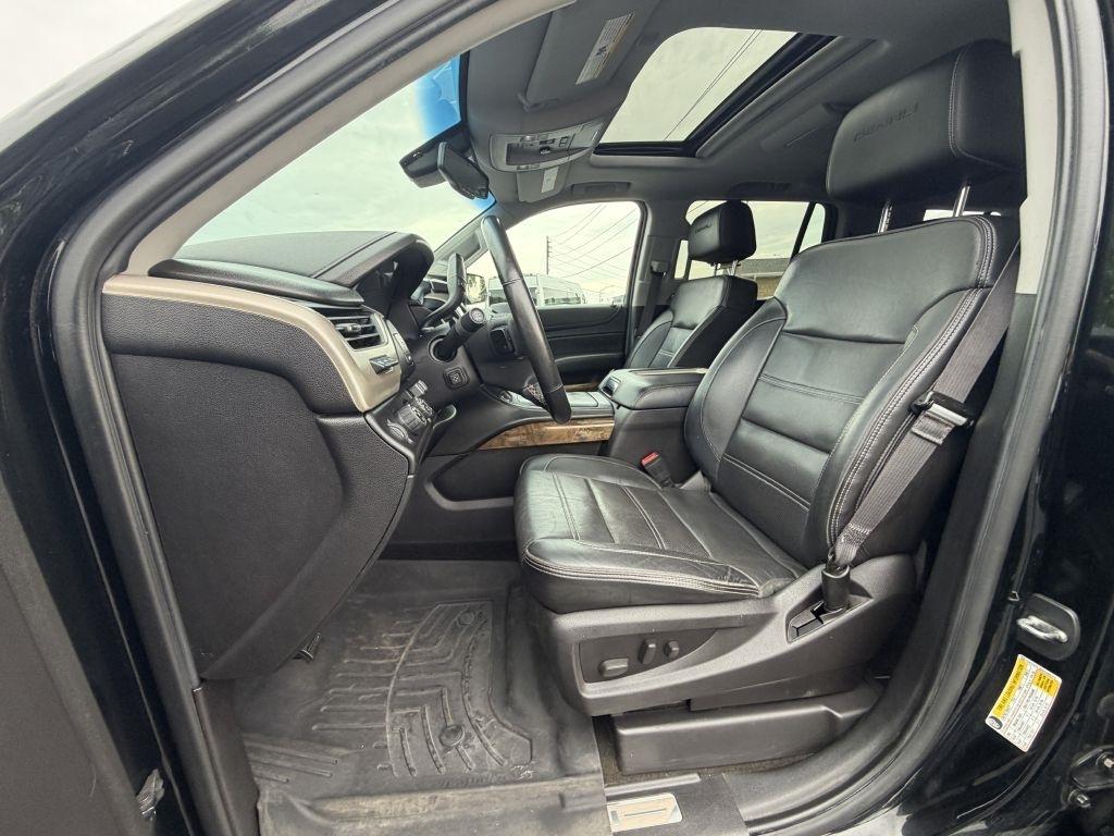 GMC Yukon Denali 4WD 2016