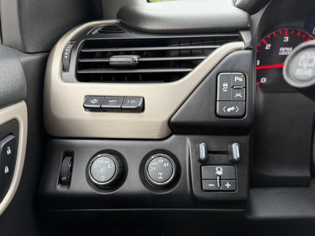 GMC Yukon Denali 4WD 2016