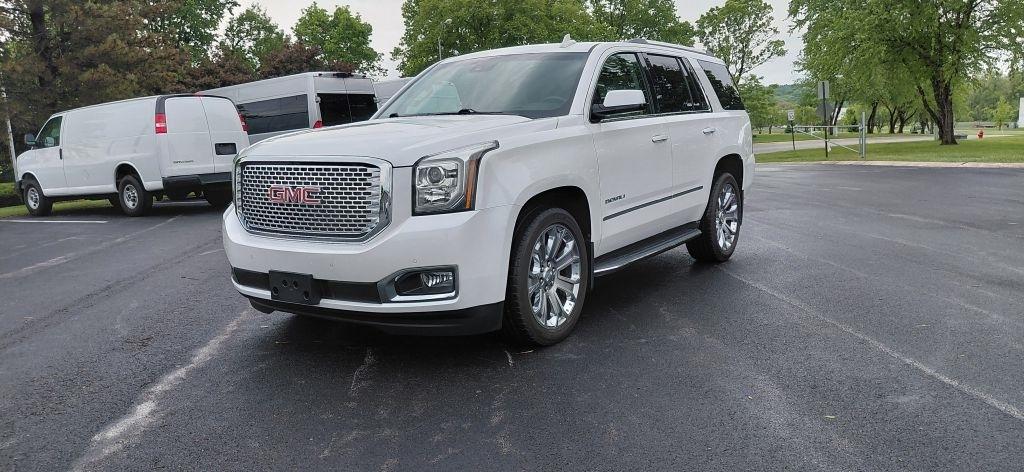 GMC Yukon Denali 4WD 2016
