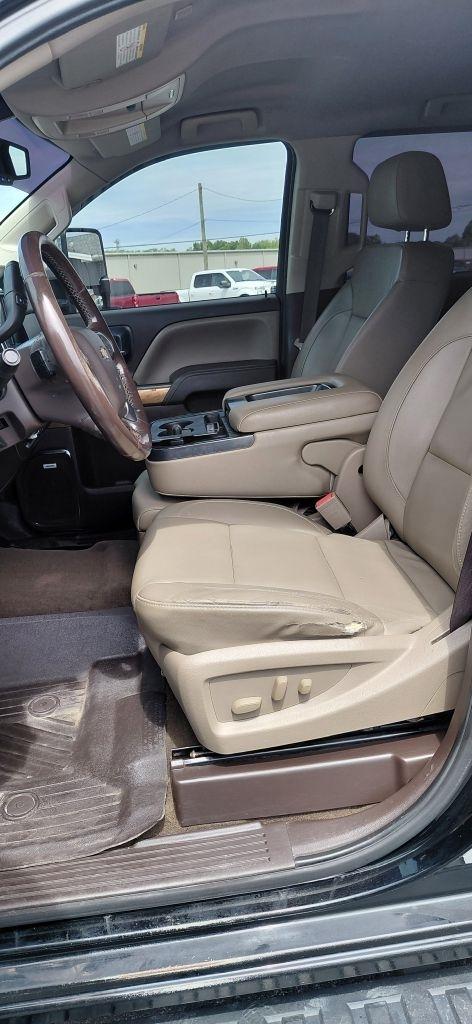 Chevrolet Silverado 3500HD LTZ Crew Cab 4WD 2017