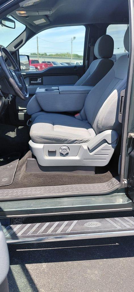 Ford F-150 XL SuperCab 8-ft. Bed 4WD 2013