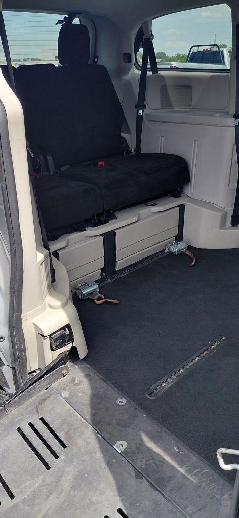 Dodge Grand Caravan SE 2012