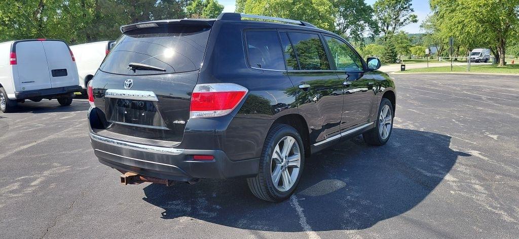 Toyota Highlander Limited 4WD 2011