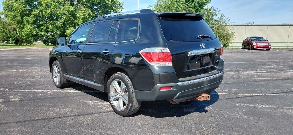Toyota Highlander Limited 4WD 2011