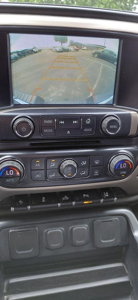 GMC Sierra 2500HD Denali Crew Cab 4WD 2017