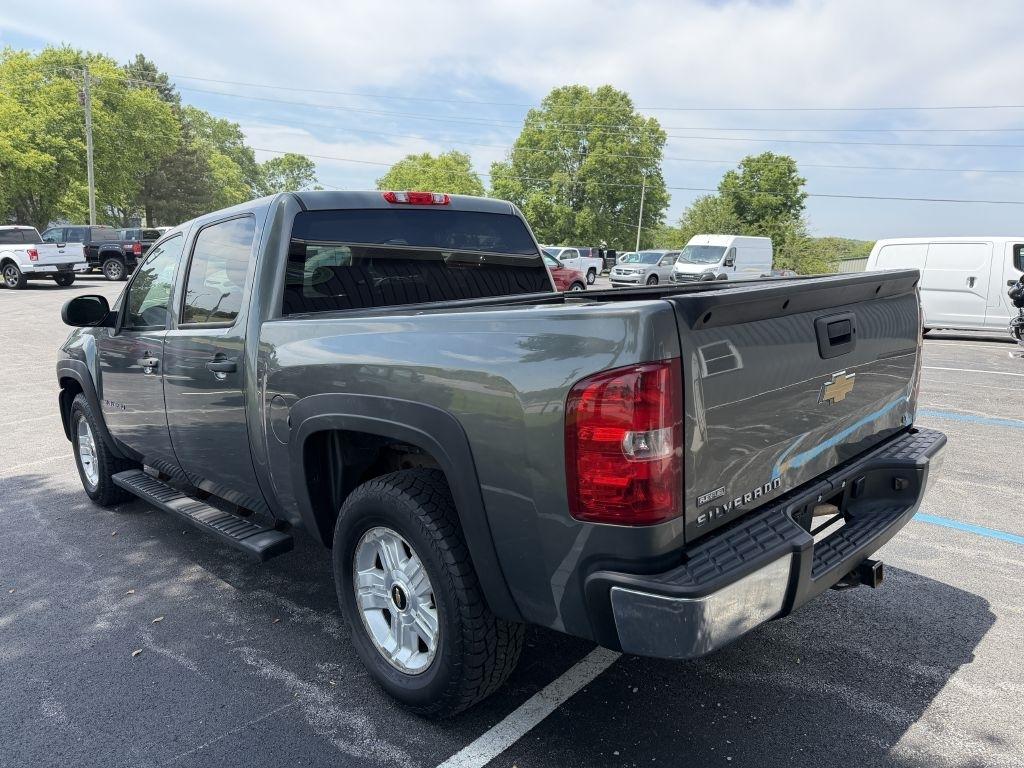 Chevrolet Silverado 1500 LT Crew Cab 4WD 2011