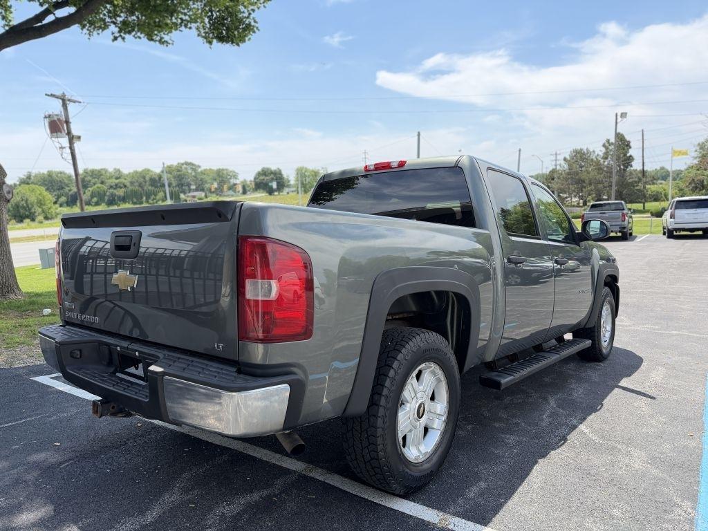 Chevrolet Silverado 1500 LT Crew Cab 4WD 2011