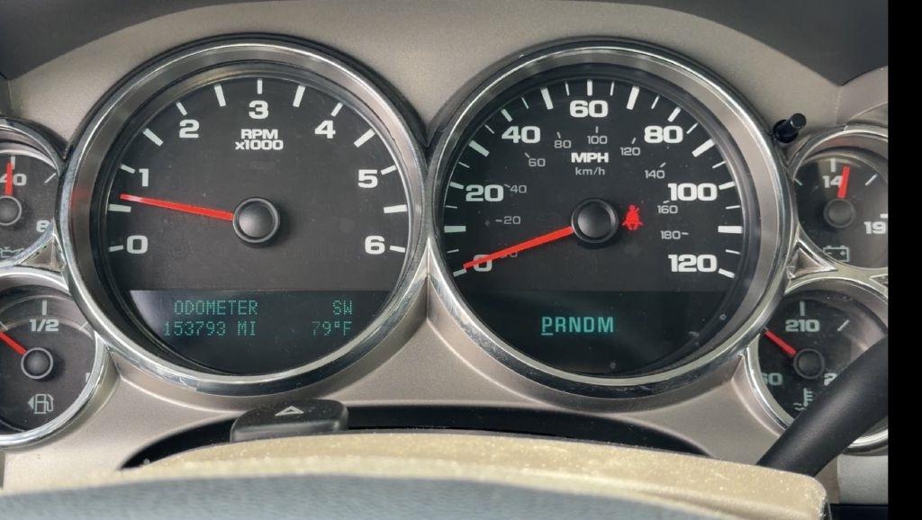 Chevrolet Silverado 1500 LT Crew Cab 4WD 2011