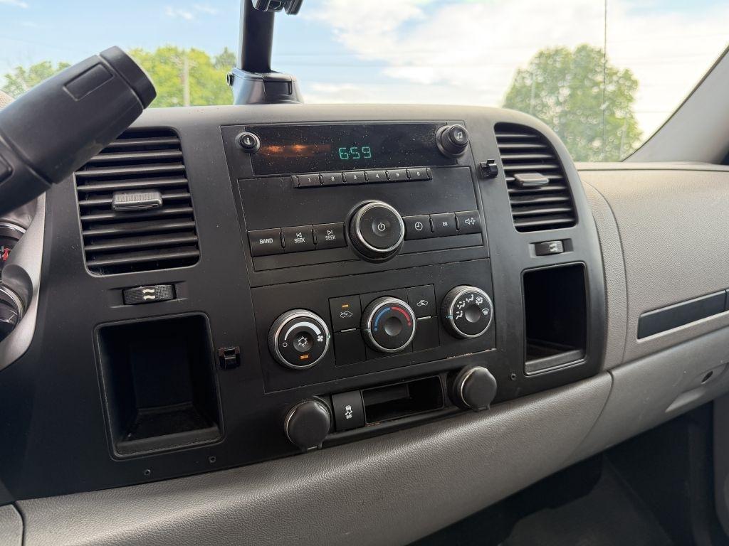 Chevrolet Silverado 2500HD Work Truck Long Box 2WD 2013