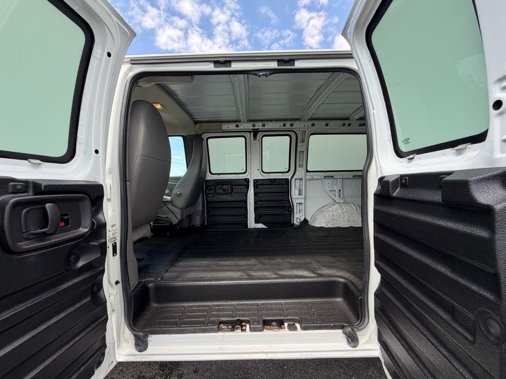 Chevrolet Express 3500 Cargo 2012