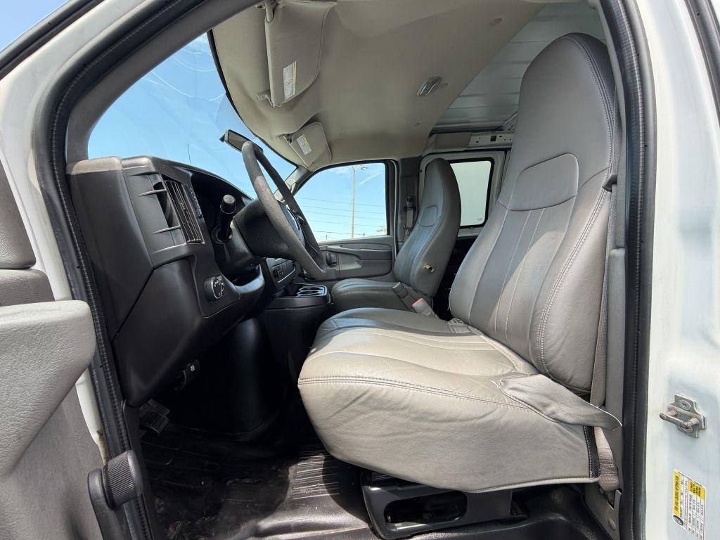 Chevrolet Express 3500 Cargo 2012