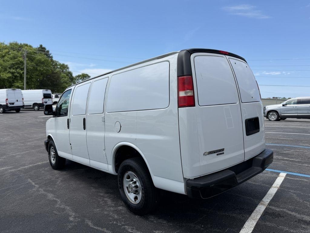 Chevrolet Express 3500 Cargo 2012