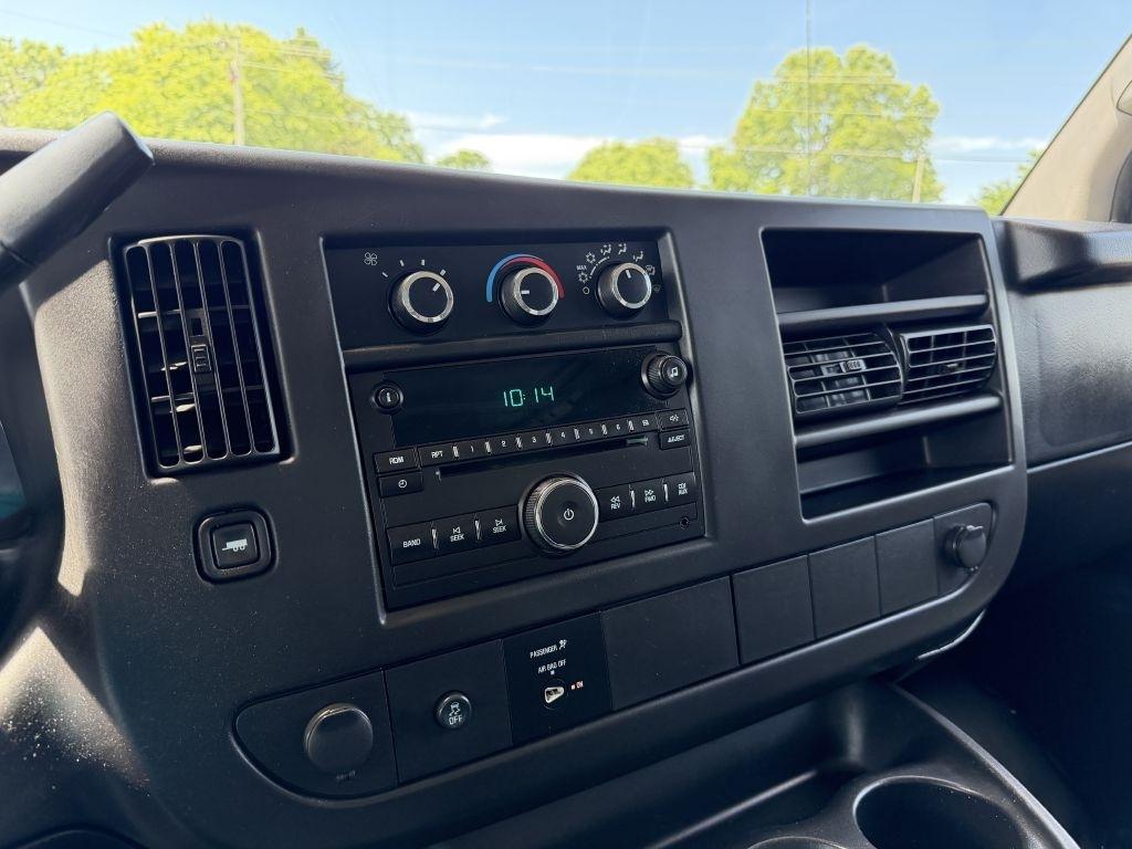 Chevrolet Express 3500 Cargo 2012