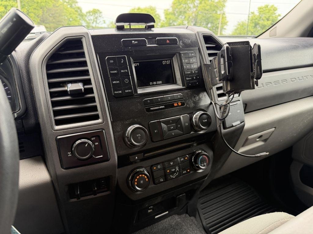Ford F-250 SD XL SuperCab 4WD 2017