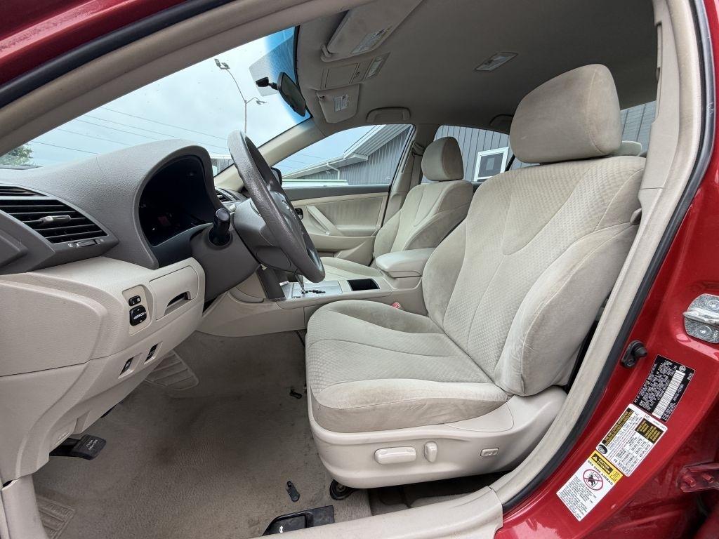 Toyota Camry Hybrid Sedan 2009